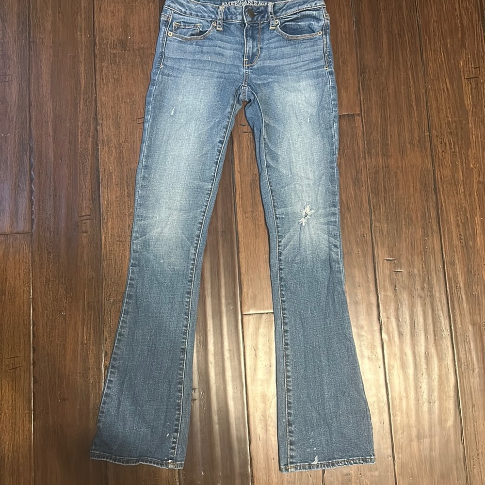 AMERICAN EAGLE FLARE JEANS
